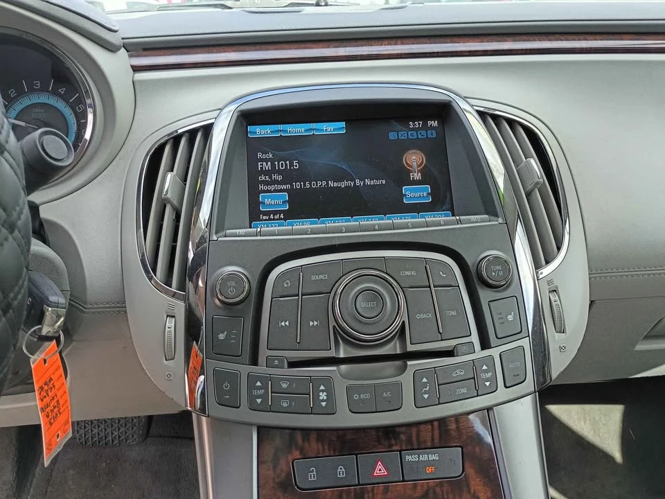 2013 Buick LaCrosse - Image 8 of 11