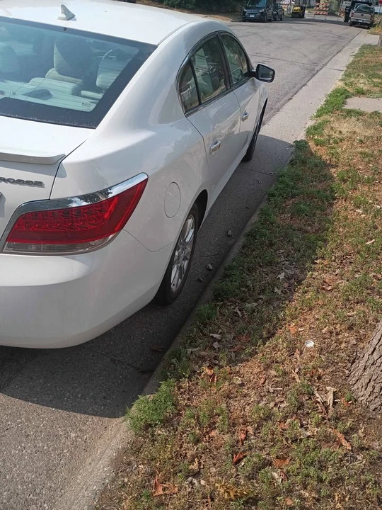 2013 Buick LaCrosse - Image 4 of 8