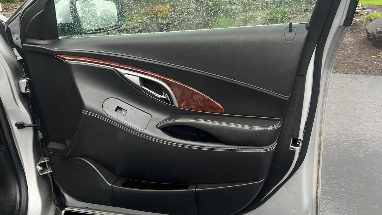 2013 Buick LaCrosse - Image 20 of 25