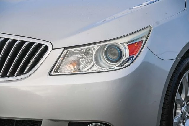 2013 Buick LaCrosse - Image 8 of 12
