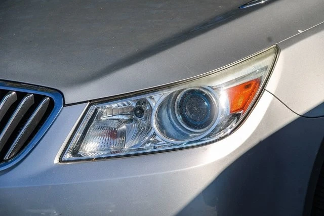 2013 Buick LaCrosse - Image 3 of 12