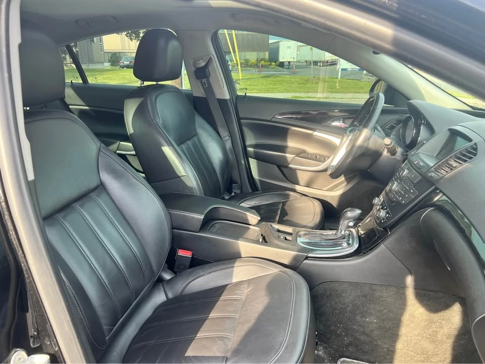 2013 Buick Regal - Image 10 of 21