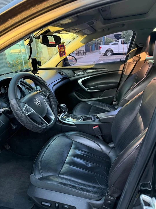 2013 Buick Regal - Image 2 of 5