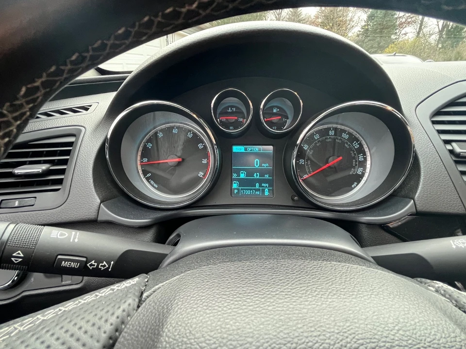 2013 Buick Regal - Image 17 of 21
