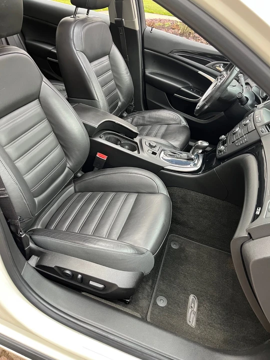 2013 Buick Regal - Image 14 of 21