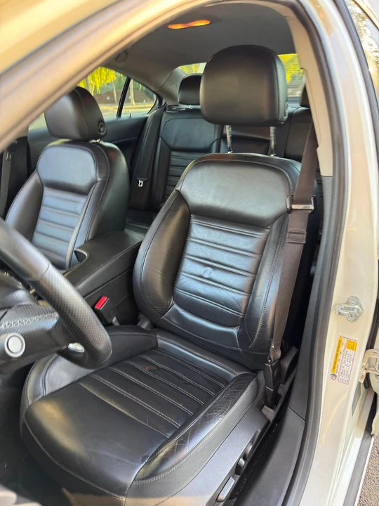 2013 Buick Regal - Image 28 of 31