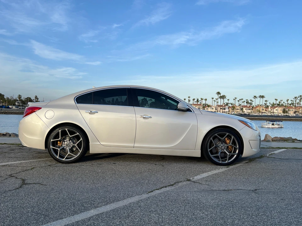 2013 Buick Regal - Image 17 of 29