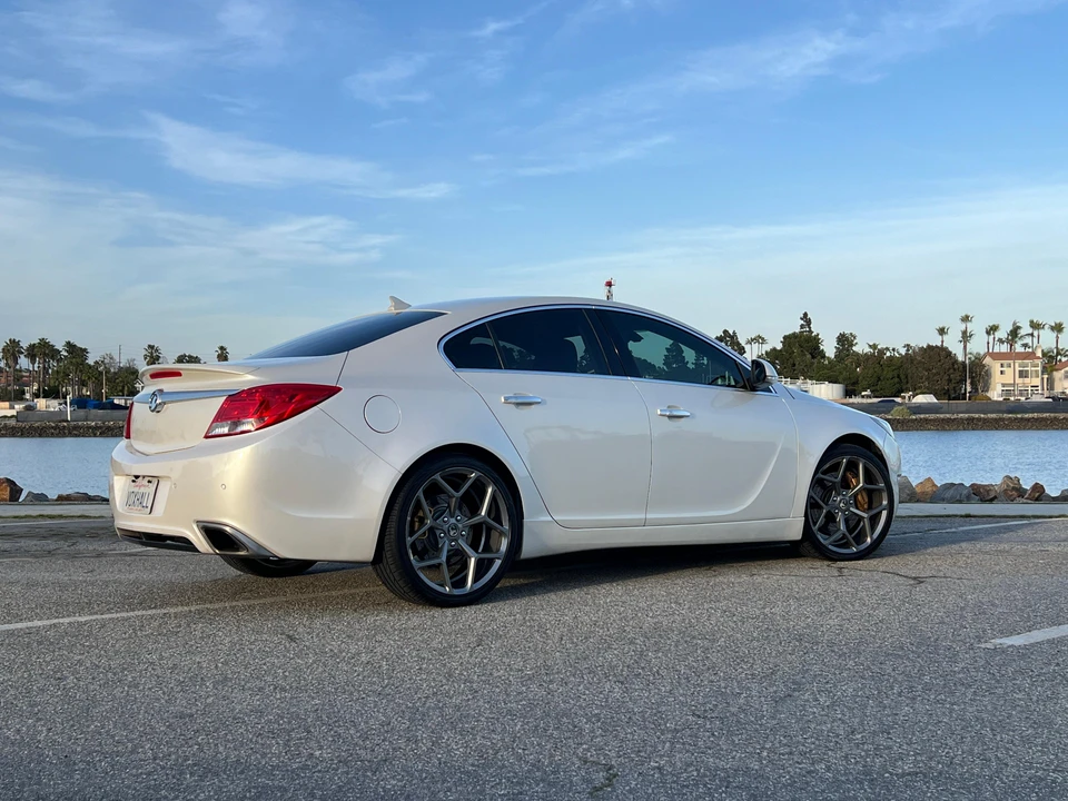2013 Buick Regal - Image 14 of 29