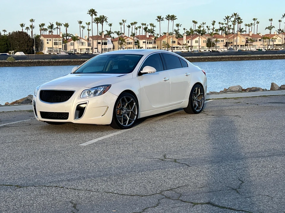 2013 Buick Regal - Image 10 of 29