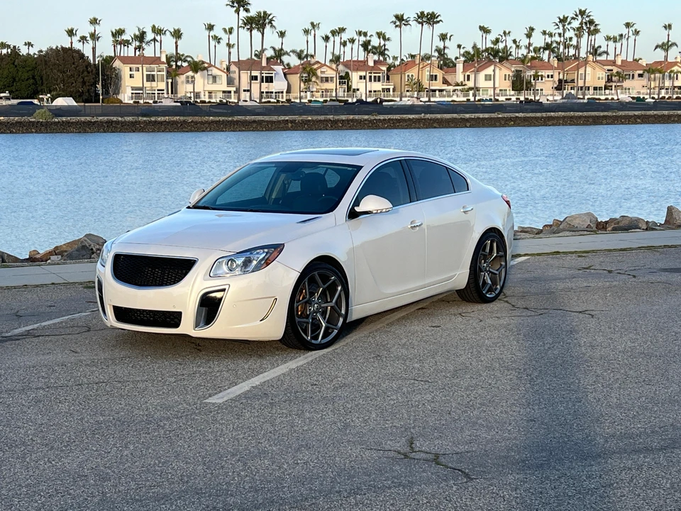 2013 Buick Regal - Image 11 of 29