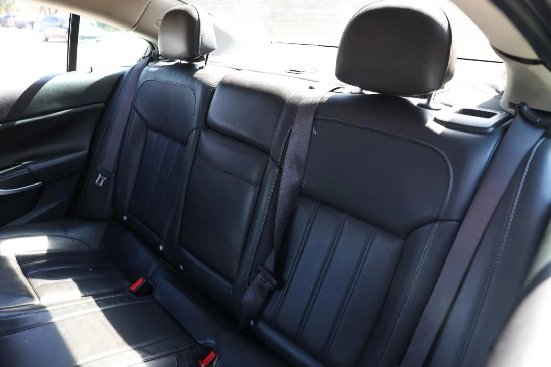 2013 Buick Regal - Image 8 of 12