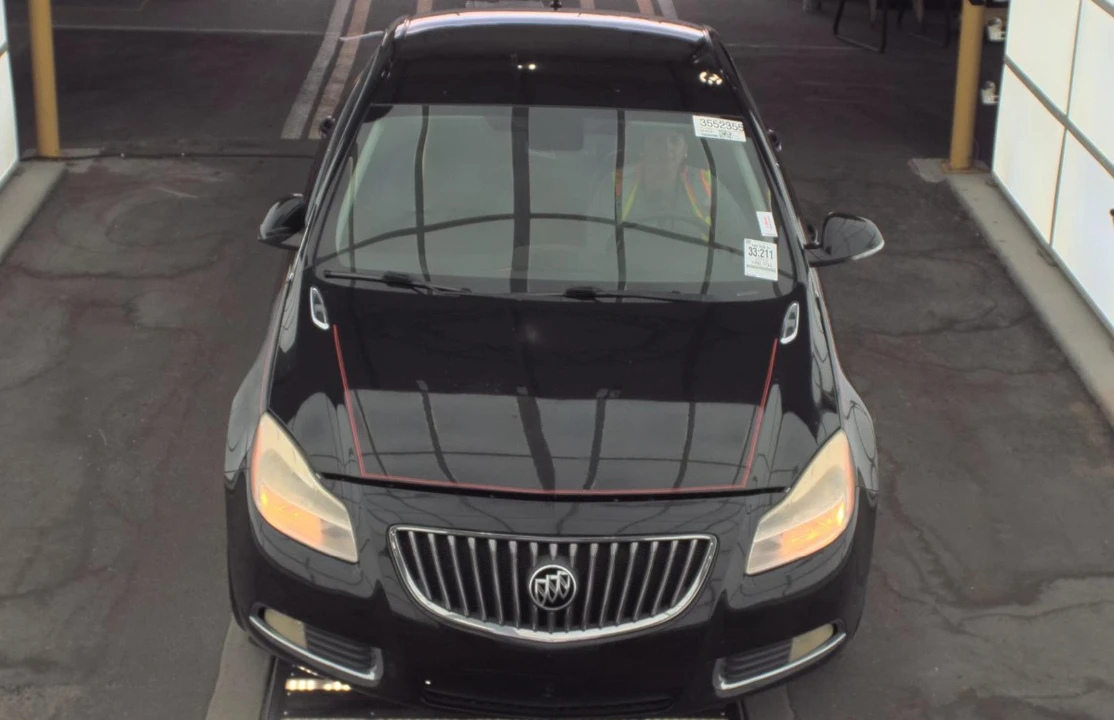 2013 Buick Regal - Image 2 of 11