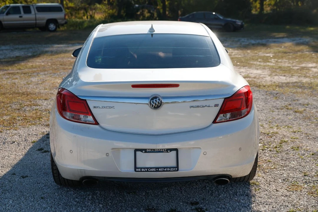 2013 Buick Regal - Image 9 of 21