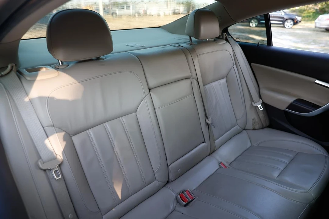 2013 Buick Regal - Image 14 of 21