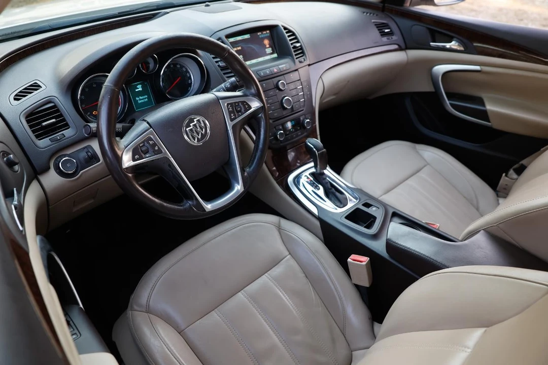2013 Buick Regal - Image 4 of 21