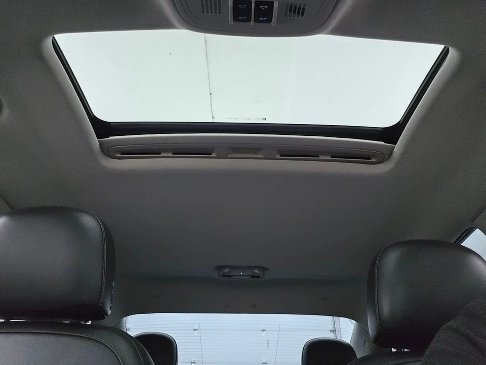 2013 Buick Regal - Image 3 of 12
