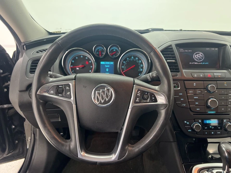 2013 Buick Regal - Image 10 of 21