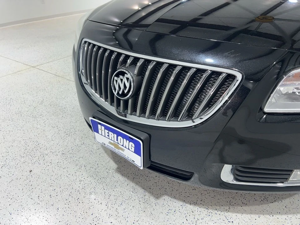 2013 Buick Regal - Image 25 of 28