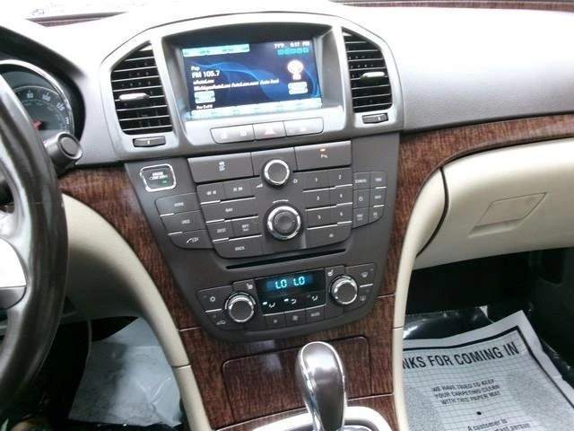 2013 Buick Regal - Image 9 of 18