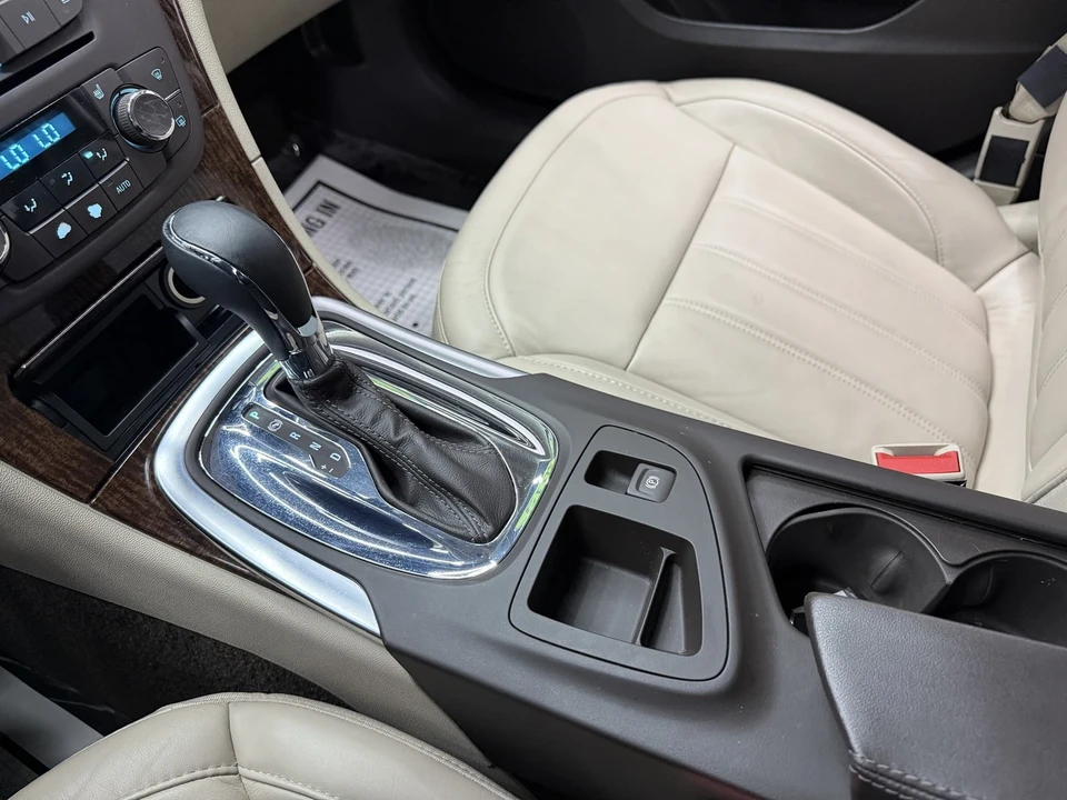 2013 Buick Regal - Image 17 of 21