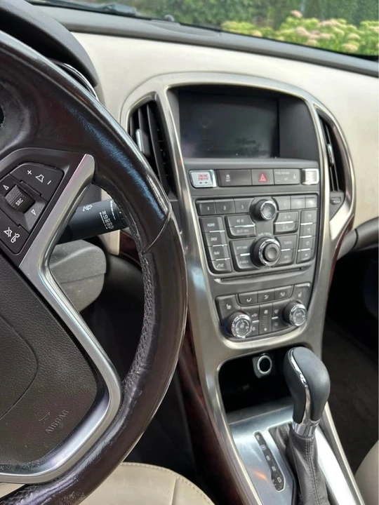 2013 Buick Verano - Image 5 of 10