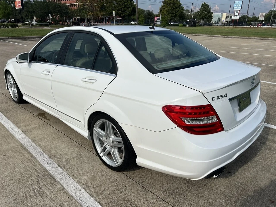 2013 Mercedes-Benz W204 C-Class - Image 7 of 21
