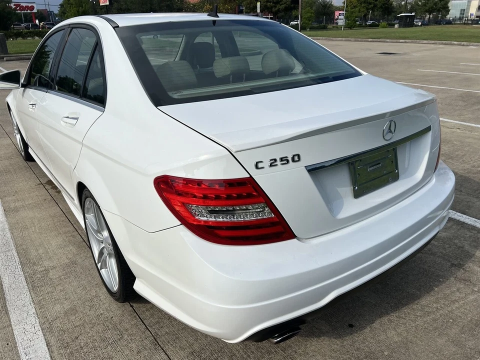 2013 Mercedes-Benz W204 C-Class - Image 8 of 21
