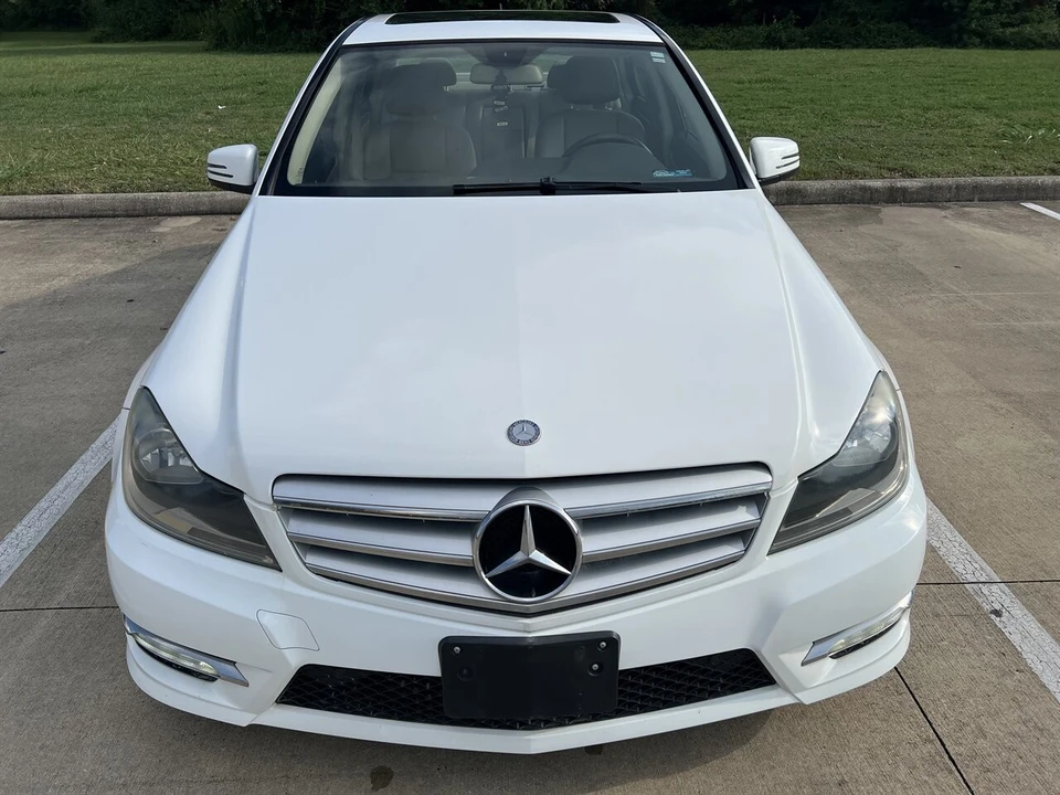 2013 Mercedes-Benz W204 C-Class - Image 3 of 21
