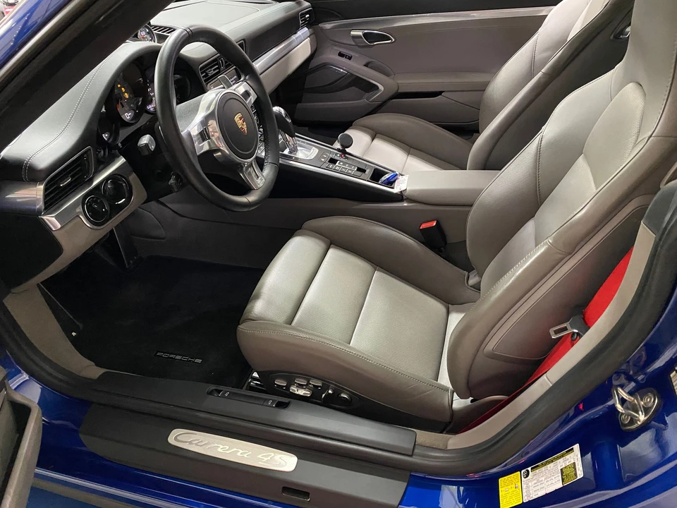 2013 Porsche 991 Carrera 4S - Image 4 of 17
