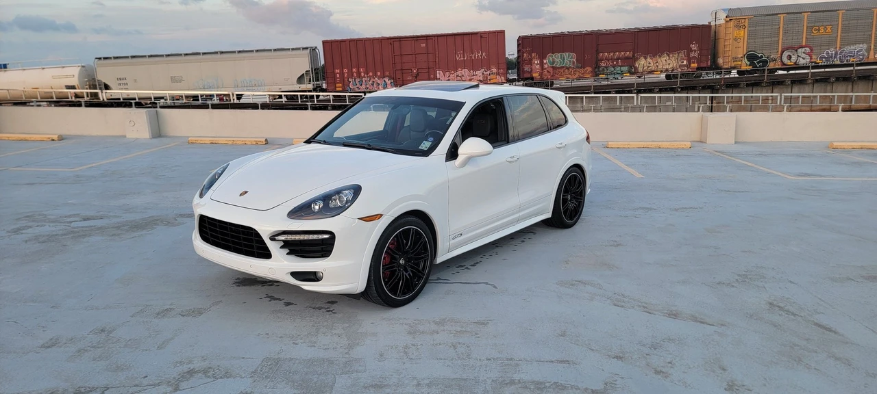 2013 Porsche 958 Cayenne GTS - Image 5 of 11