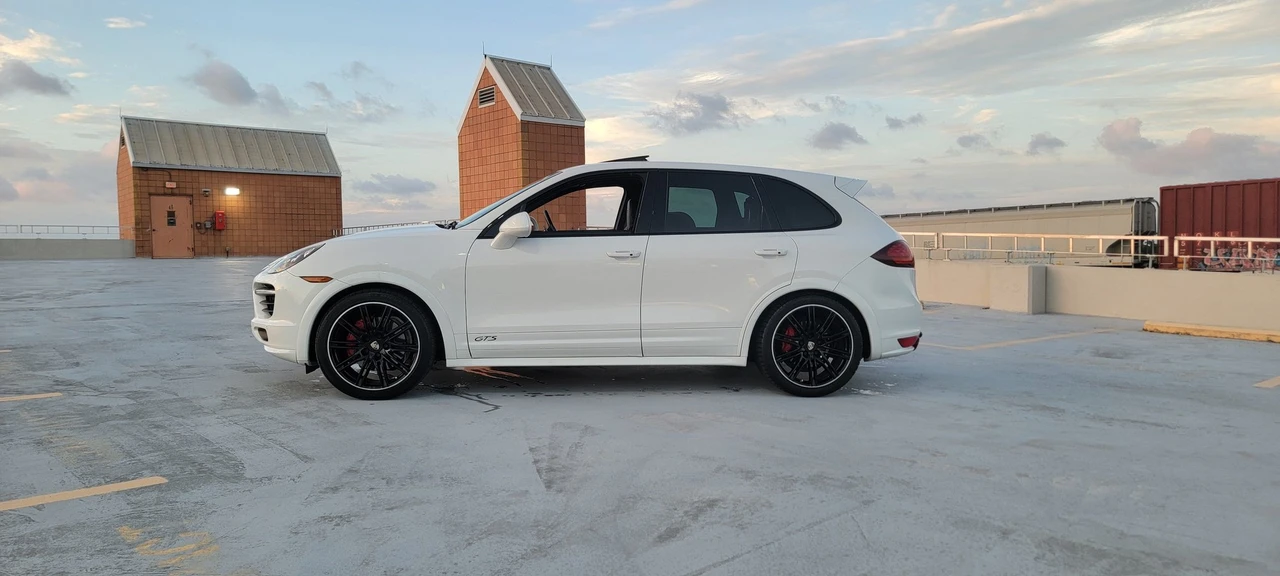 2013 Porsche 958 Cayenne GTS - Image 3 of 11