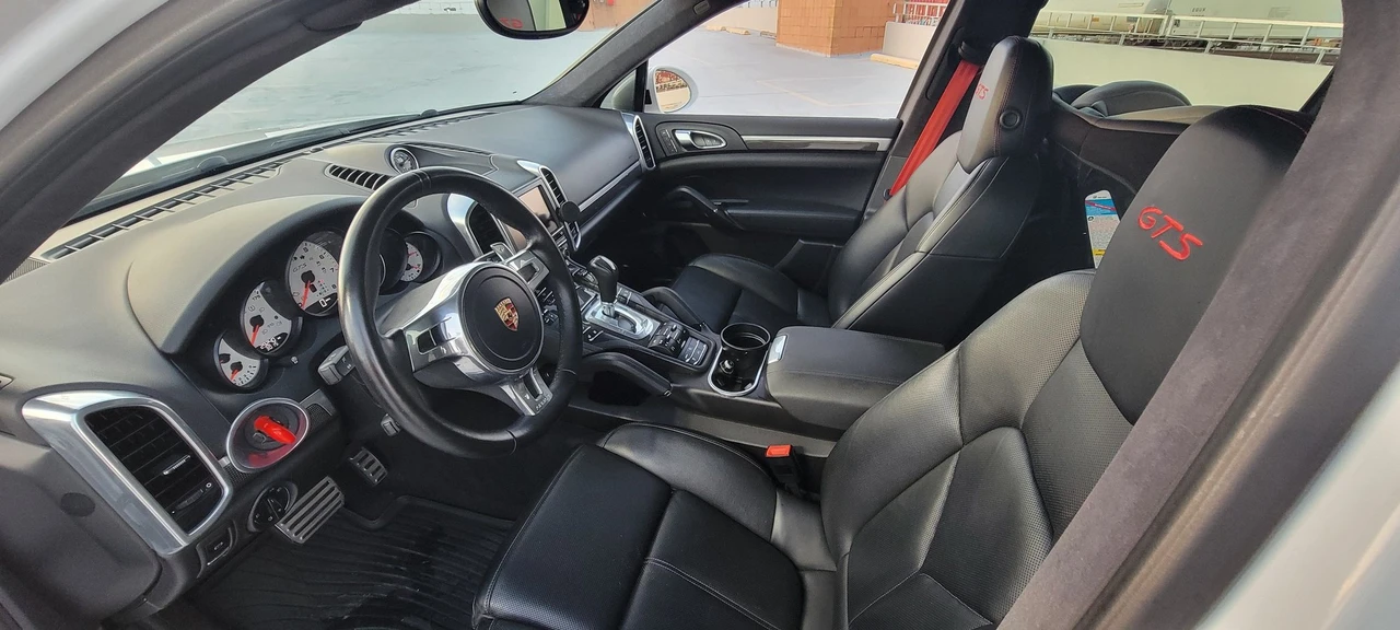 2013 Porsche 958 Cayenne GTS - Image 7 of 11