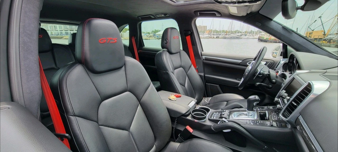 2013 Porsche 958 Cayenne GTS - Image 2 of 11