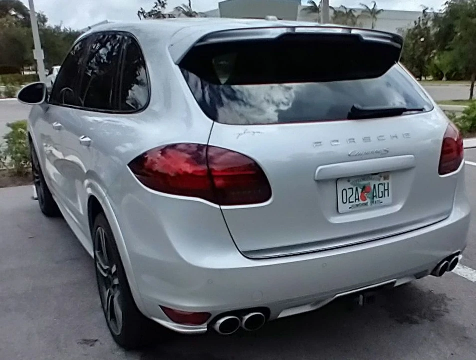 2013 Porsche 958 Cayenne S - Image 8 of 14