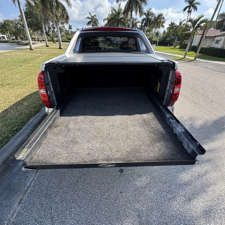 2013 Chevrolet Avalanche - Image 14 of 21