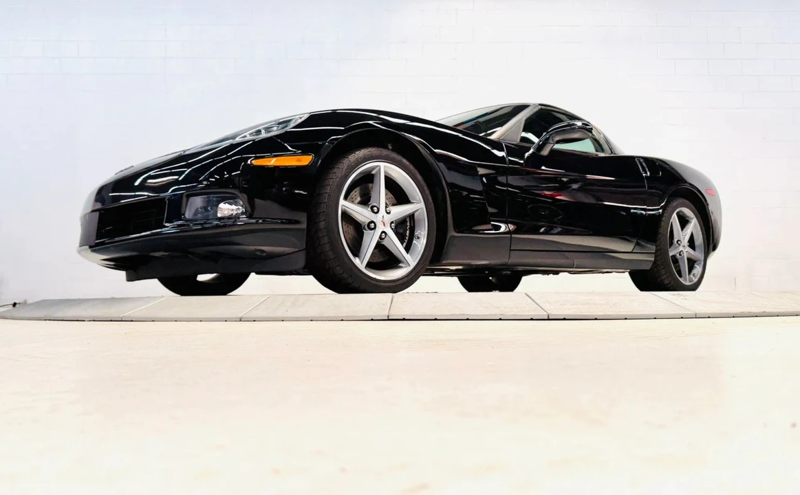 2013 Chevrolet Corvette C6 - Image 14 of 31