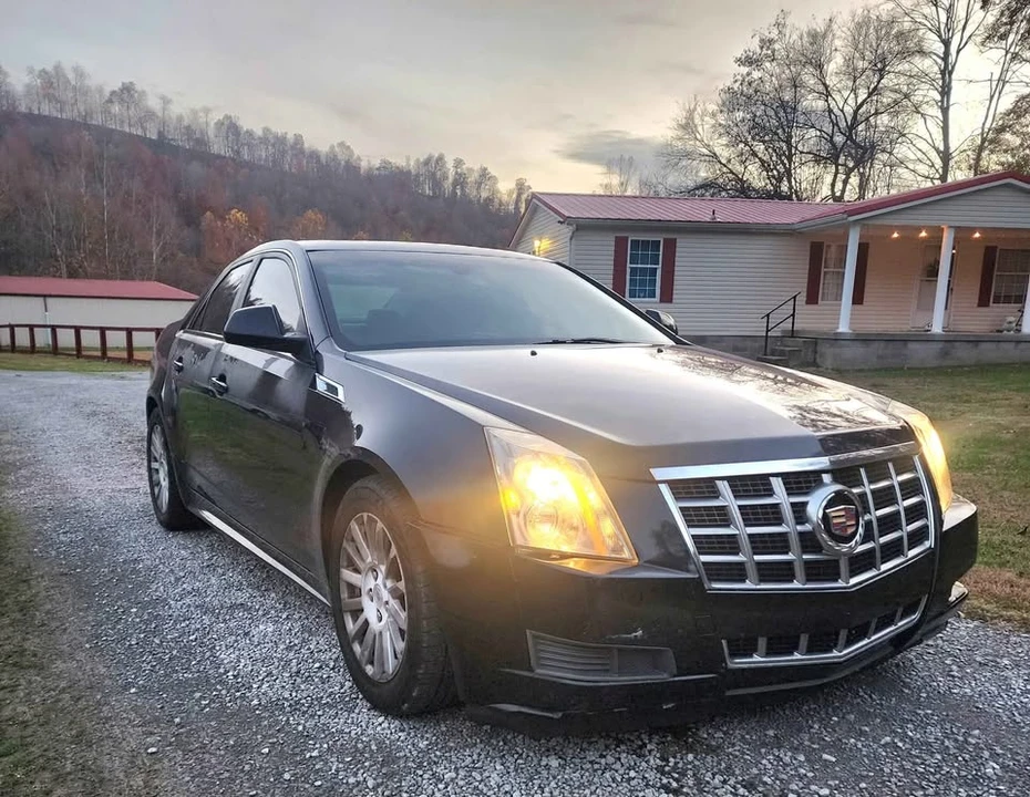 2013 Cadillac CTS 2nd Gen - Image 2 of 10