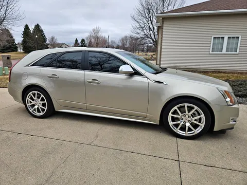 2013 Cadillac CTS Luxury Wagon