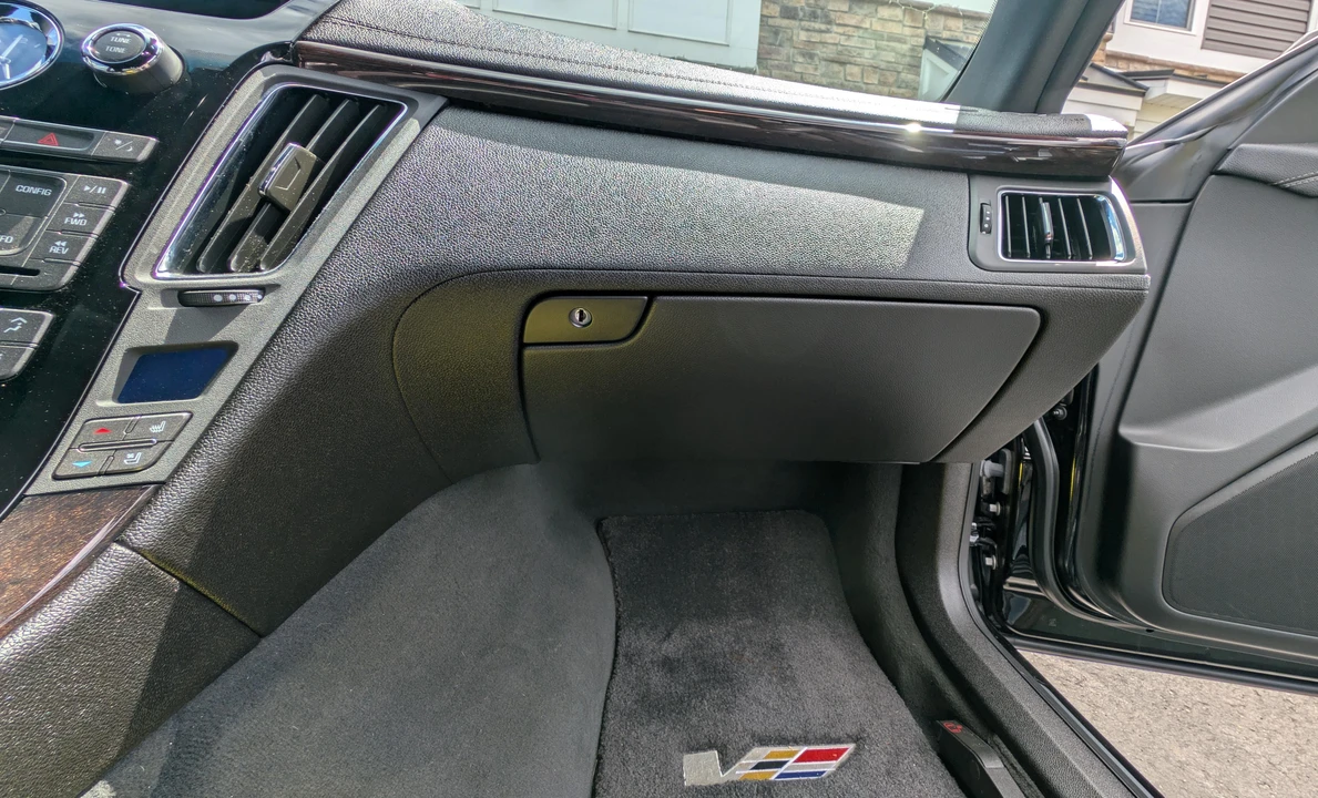 2013 Cadillac CTS-V 2nd Gen - Image 29 of 31