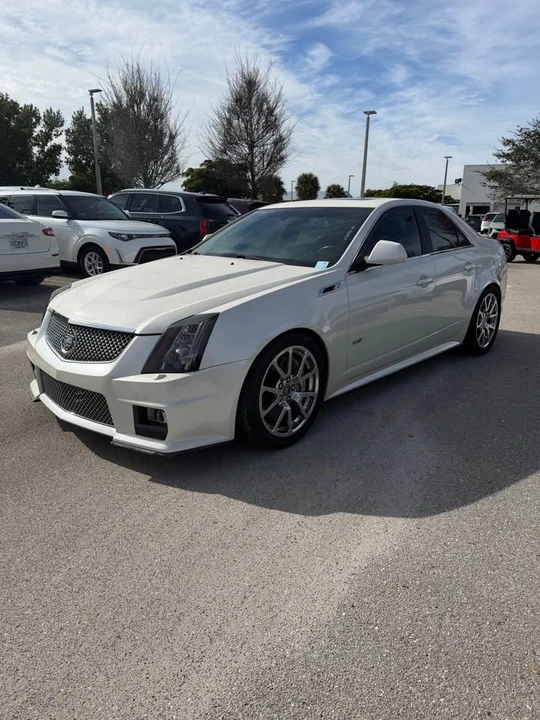 2013 Cadillac CTS-V 2nd Gen - Image 2 of 12