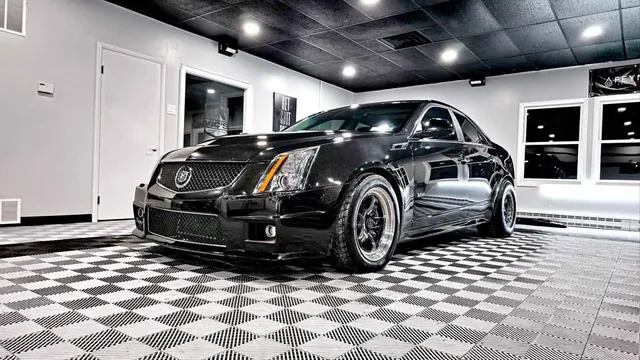 2013 Cadillac CTS-V Sedan 4D