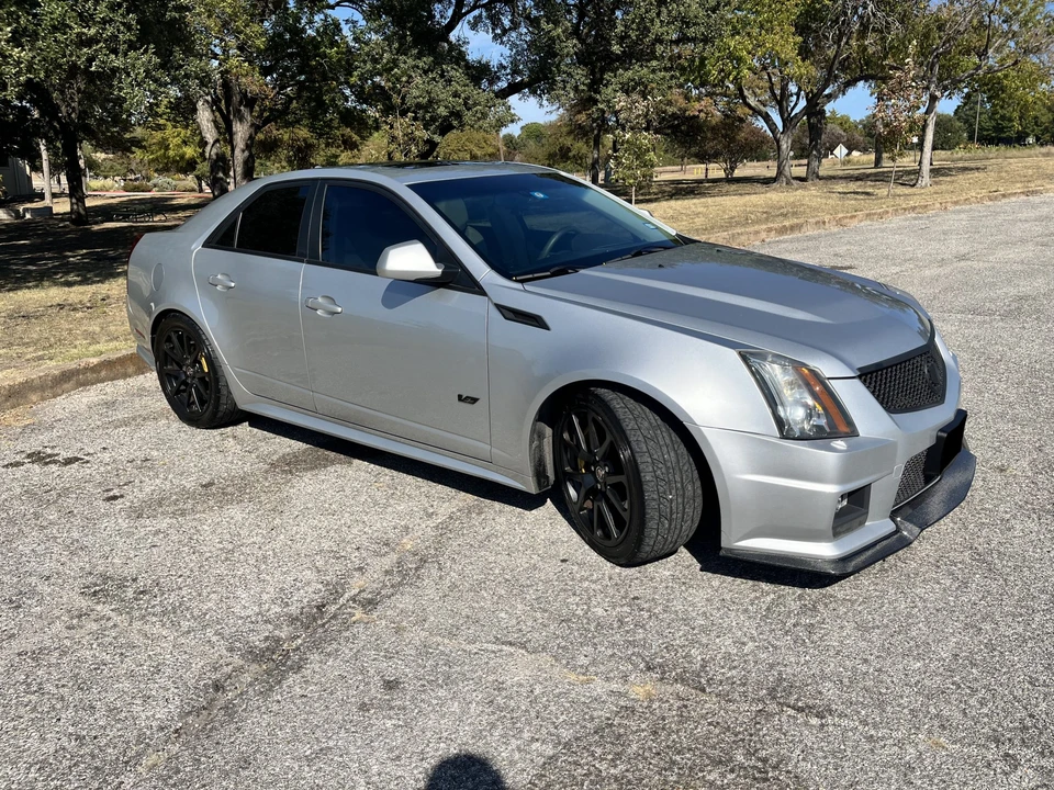 2013 Cadillac CTS-V 2nd Gen - Image 2 of 31