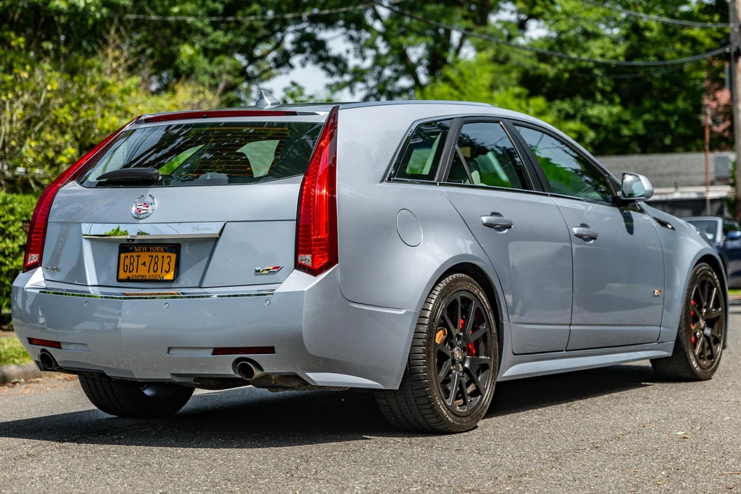 2013 Cadillac CTS-V 2nd Gen - Image 4 of 31