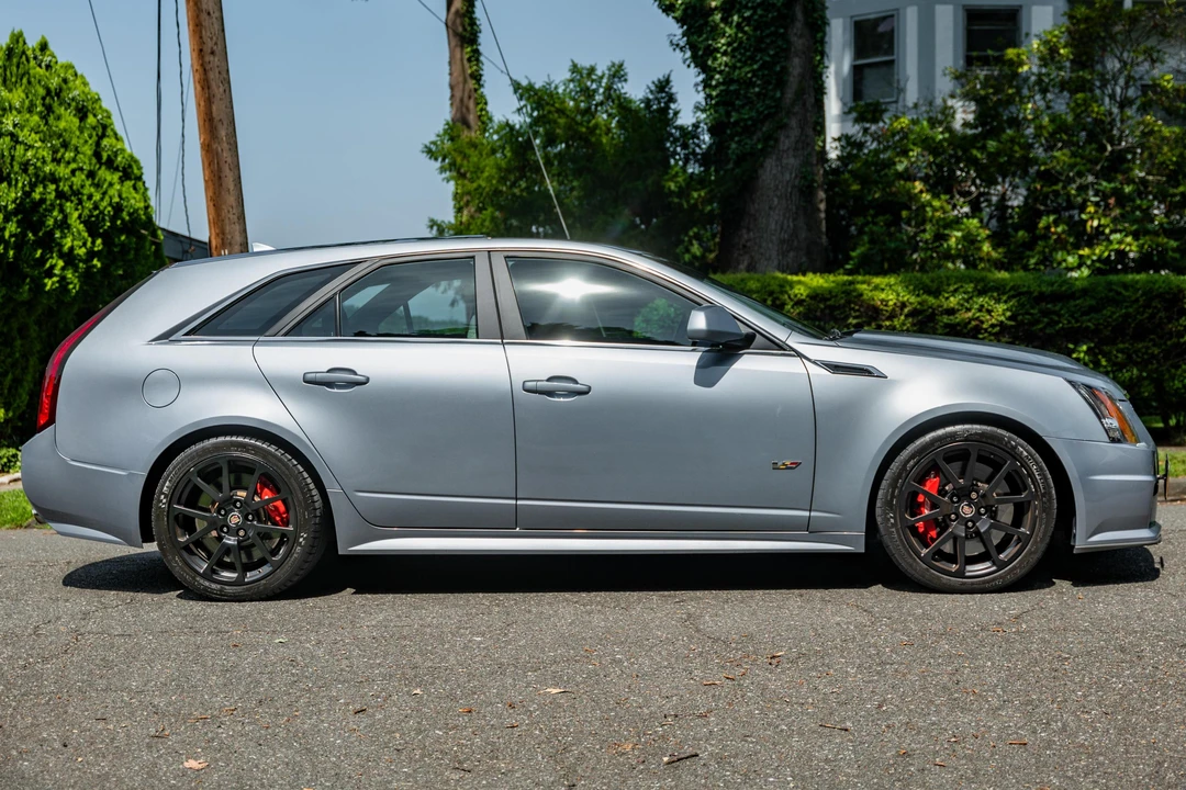 2013 Cadillac CTS-V 2nd Gen - Image 3 of 31