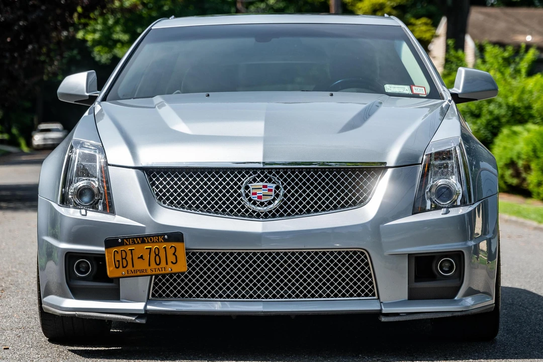 2013 Cadillac CTS-V 2nd Gen - Image 2 of 31