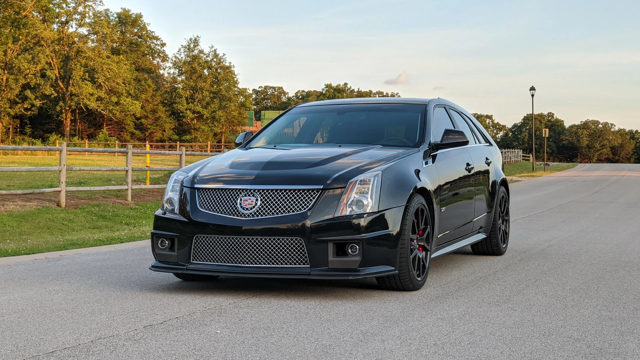 2013 Cadillac CTS-V 2nd Gen - Image 10 of 31