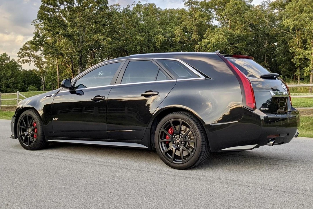 2013 Cadillac CTS-V 2nd Gen - Image 3 of 31