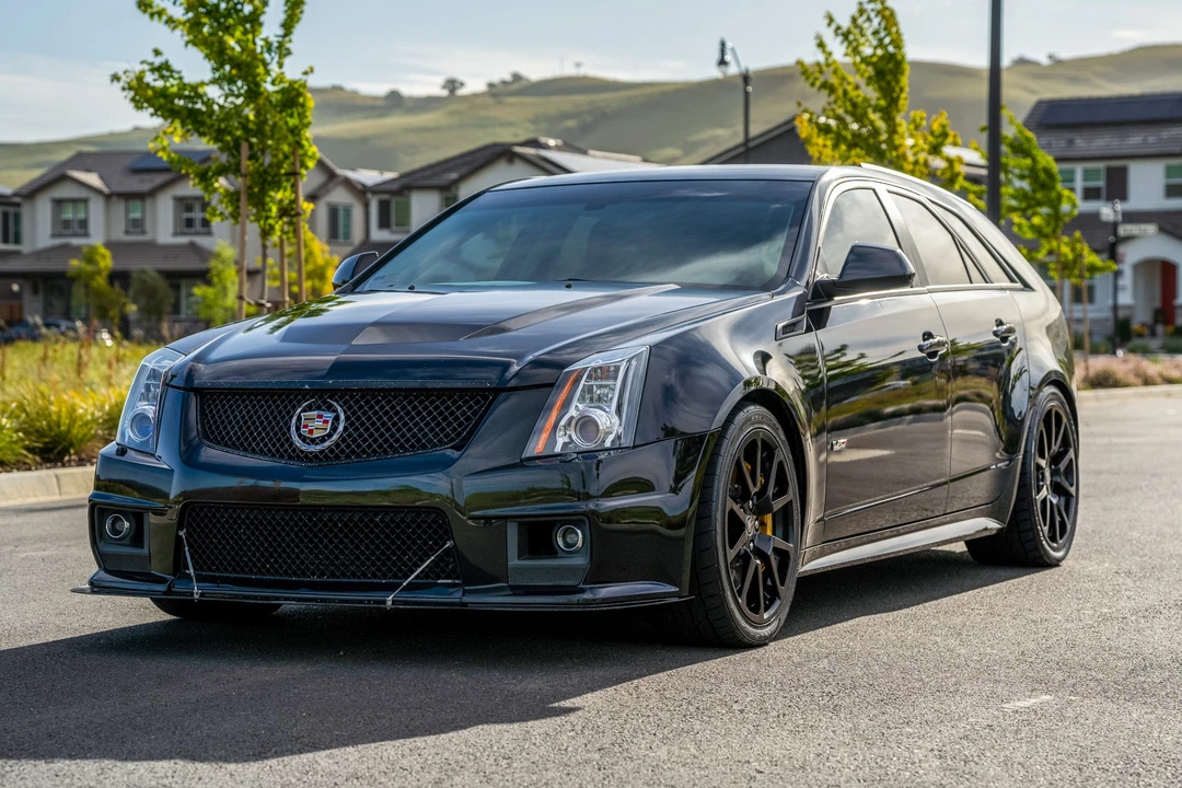 2013 Cadillac CTS-V 2nd Gen - Image 2 of 31