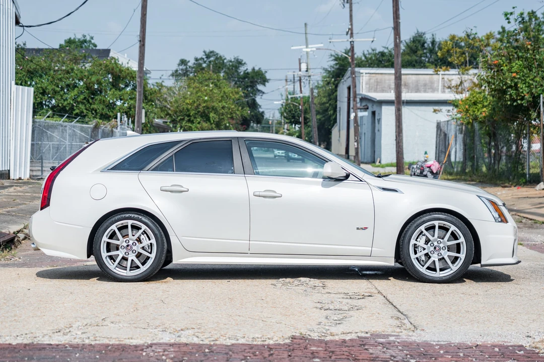 2013 Cadillac CTS-V 2nd Gen - Image 6 of 31