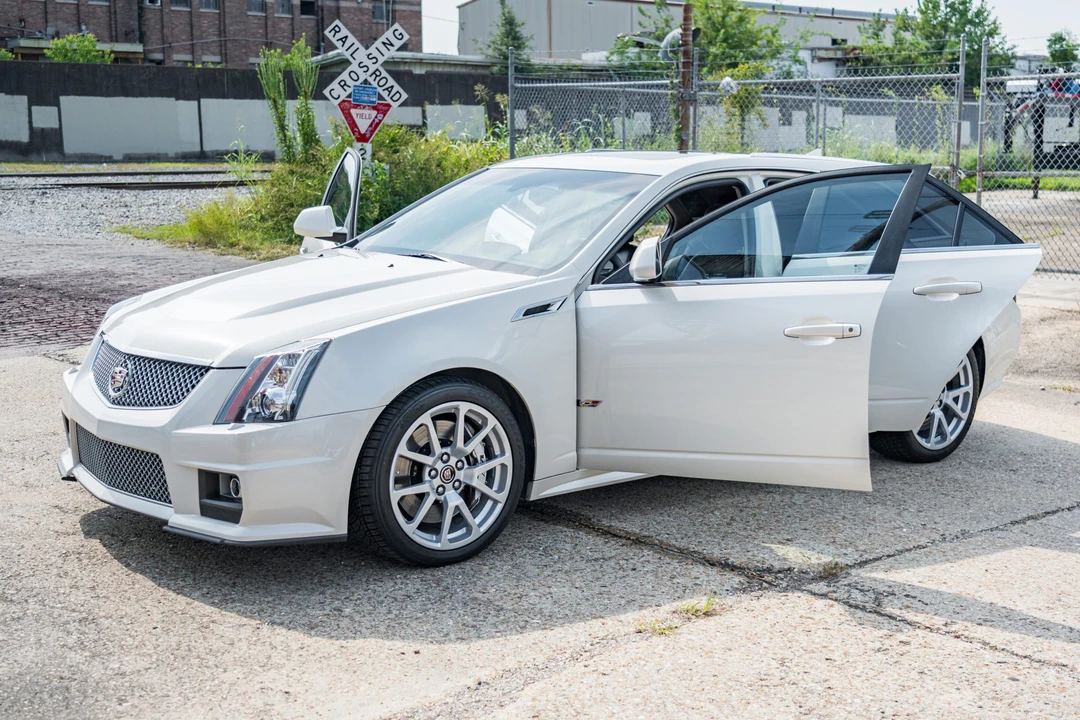2013 Cadillac CTS-V 2nd Gen - Image 11 of 31